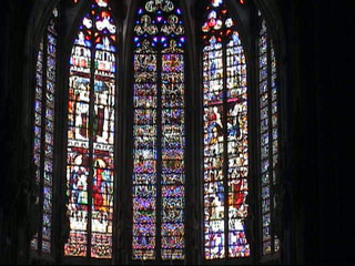 サン・ナゼール・バジリカ聖堂のステンドグラス３